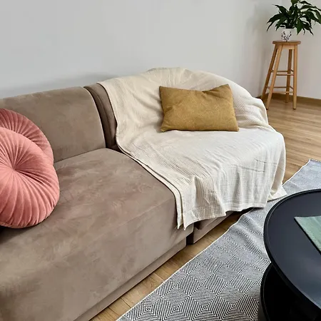Apartment Charming Top-floor In Cozy & Newly Refurbished Cluj-Napoca